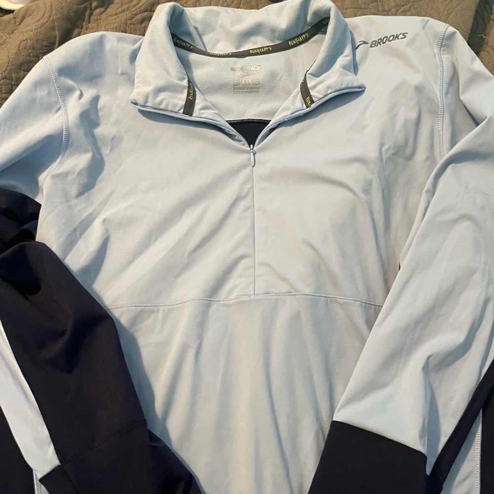 Brooks womens XL running pullover